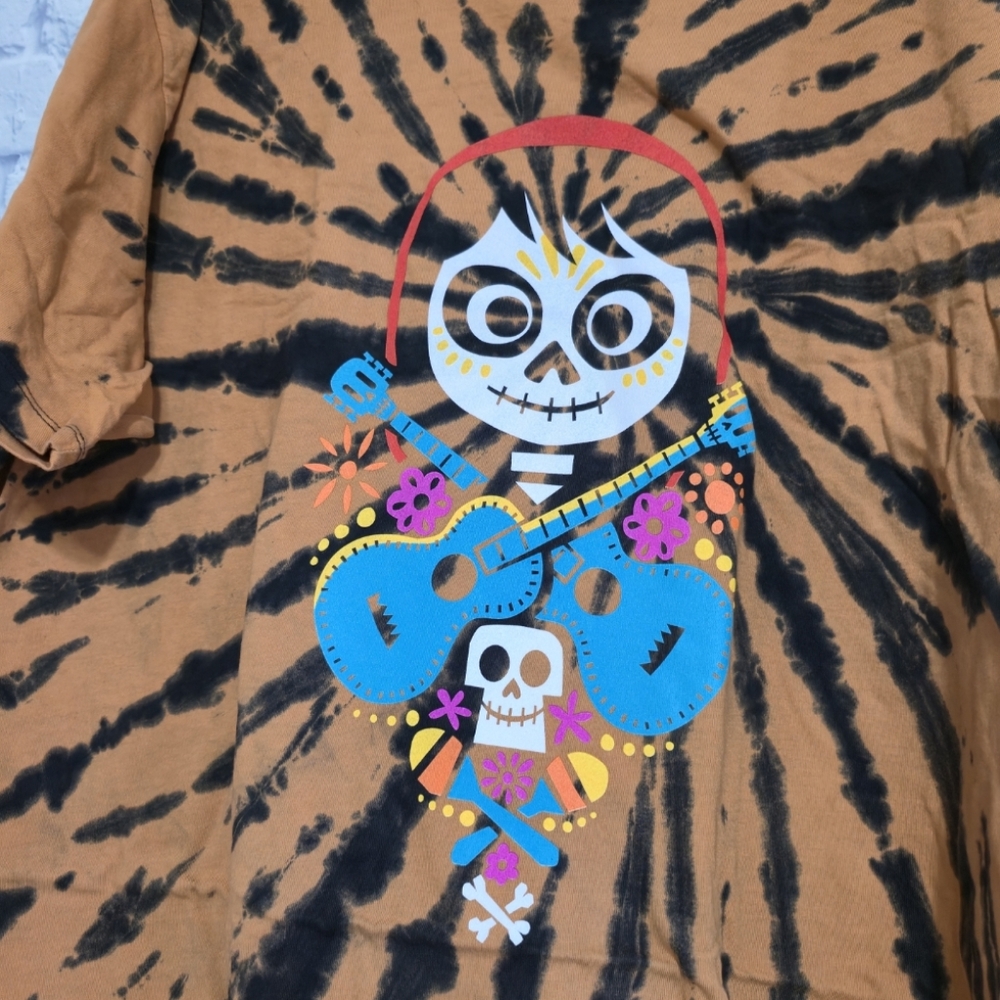 Disney Pixar Coco Brown Tie-Dye Miguel Skeleton Graphic Tee Plus Size 3/4 New - Picture 3 of 16